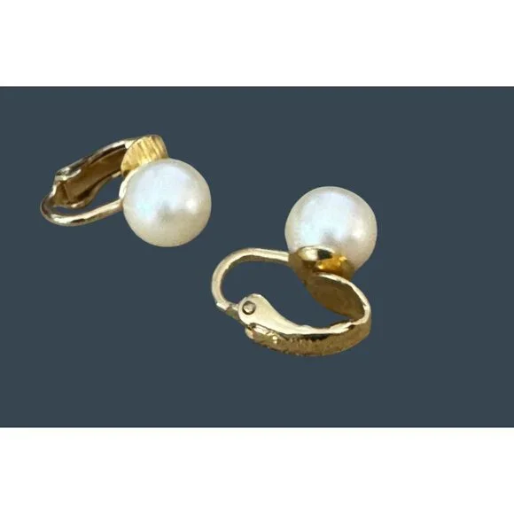 Crown Trifari Clip-On Earrings Faux Pearl Gold Tone Vintage Style - Picture 4 of 6